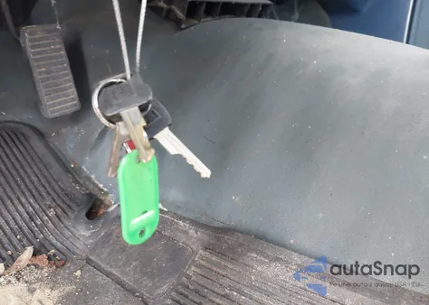 1986 Chevrolet Blazer S10 z USA, uszkodzony, nr VIN 1G8CS18RXG8201071